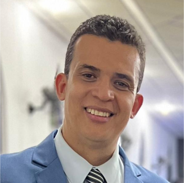Pr. Diogo Henrique