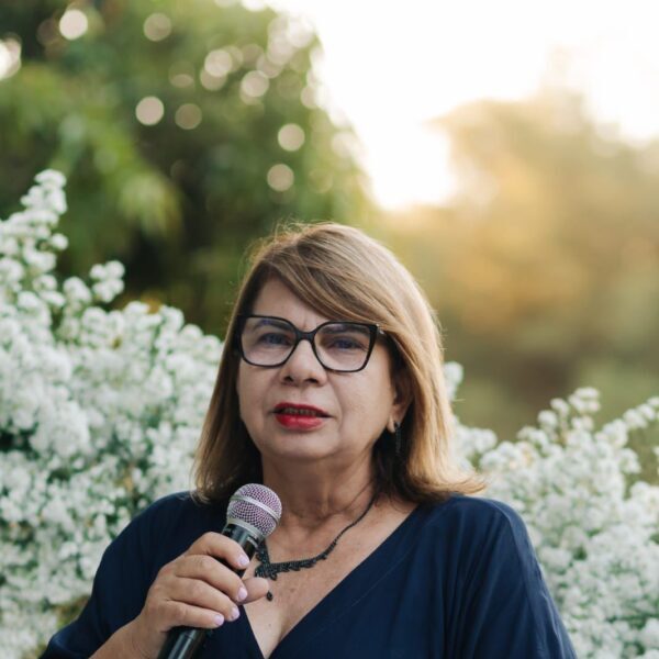 Pra. Elizabeth Maria